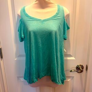 NWT Vneck cold shoulder tee tshirt top X-Small